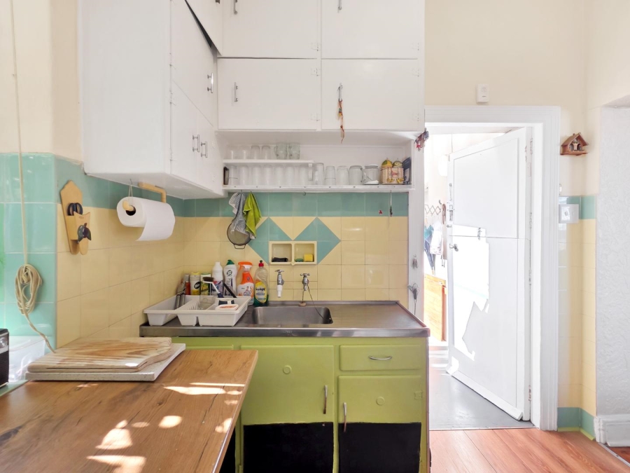 3 Bedroom Property for Sale in Sea Point Western Cape